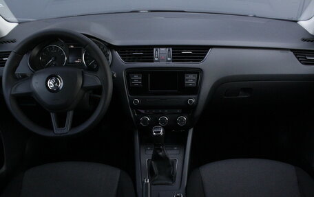 Skoda Octavia, 2016 год, 1 350 000 рублей, 7 фотография