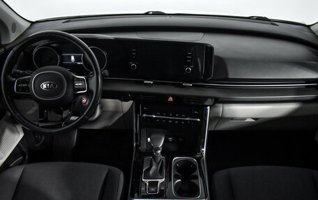 KIA Carnival, 2021 год, 3 425 000 рублей, 17 фотография