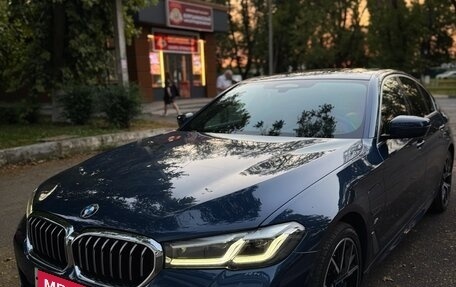 BMW 5 серия, 2020 год, 5 250 000 рублей, 2 фотография