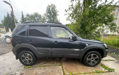 Chevrolet Niva I рестайлинг, 2013 год, 400 000 рублей, 4 фотография
