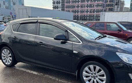 Opel Astra J, 2011 год, 650 000 рублей, 2 фотография