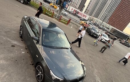 BMW 5 серия, 2003 год, 1 500 000 рублей, 28 фотография