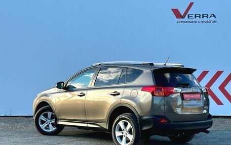 Toyota RAV4, 2013 год, 2 000 000 рублей, 4 фотография