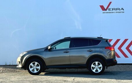 Toyota RAV4, 2013 год, 2 000 000 рублей, 2 фотография