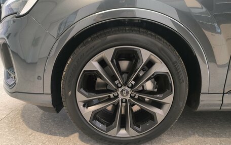 Audi Q7, 2026 год, 14 390 000 рублей, 16 фотография