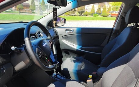 Hyundai Solaris II рестайлинг, 2012 год, 785 000 рублей, 10 фотография