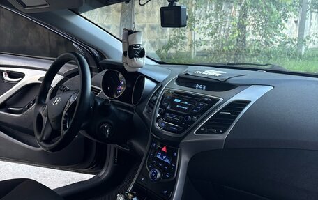Hyundai Elantra V, 2014 год, 1 300 000 рублей, 13 фотография