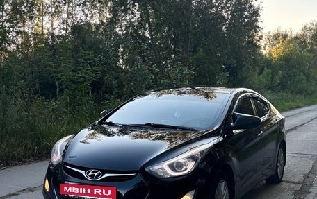 Hyundai Elantra V, 2014 год, 1 300 000 рублей, 2 фотография