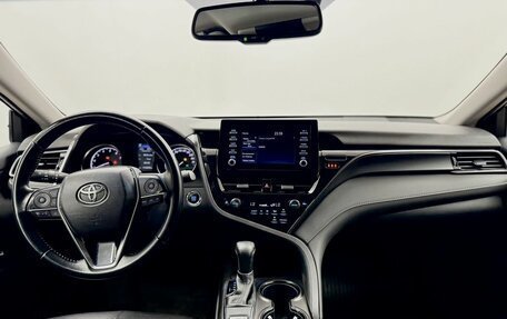Toyota Camry, 2021 год, 2 995 000 рублей, 17 фотография