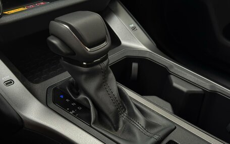 Toyota RAV4, 2026 год, 4 050 000 рублей, 15 фотография