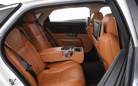 Jaguar XJ IV (X351), 2019 год, 3 940 000 рублей, 7 фотография