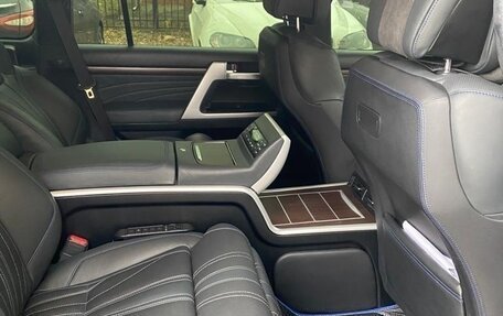 Toyota Land Cruiser 200, 2019 год, 10 500 000 рублей, 1 фотография