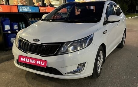 KIA Rio III рестайлинг, 2012 год, 505 000 рублей, 2 фотография