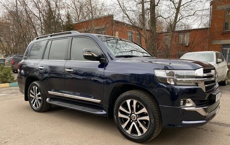 Toyota Land Cruiser 200, 2019 год, 10 500 000 рублей, 7 фотография