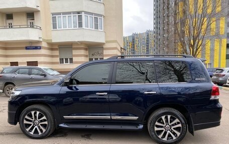 Toyota Land Cruiser 200, 2019 год, 10 500 000 рублей, 6 фотография