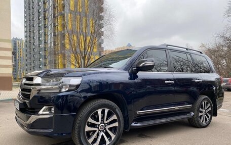 Toyota Land Cruiser 200, 2019 год, 10 500 000 рублей, 13 фотография