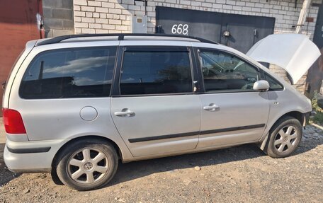 Volkswagen Sharan I рестайлинг, 2003 год, 550 000 рублей, 2 фотография