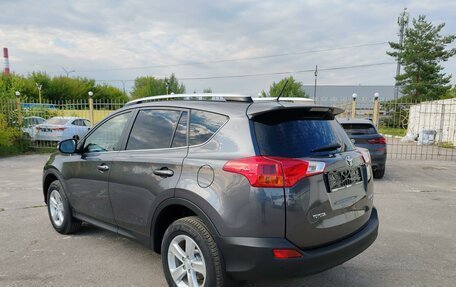 Toyota RAV4, 2014 год, 1 649 000 рублей, 4 фотография