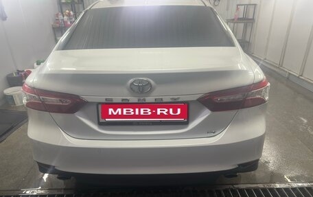 Toyota Camry, 2022 год, 3 650 000 рублей, 2 фотография