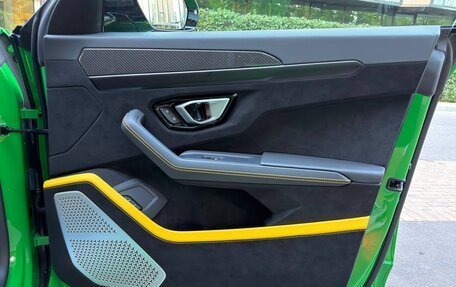 Lamborghini Urus I, 2024 год, 31 500 000 рублей, 25 фотография