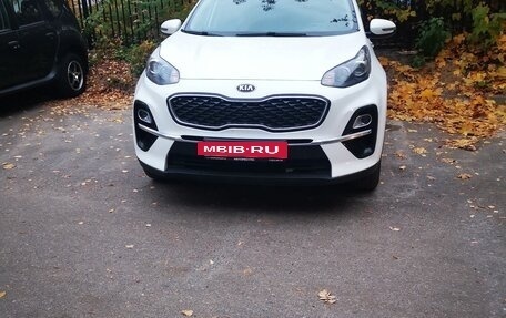 KIA Sportage IV рестайлинг, 2020 год, 2 540 000 рублей, 2 фотография