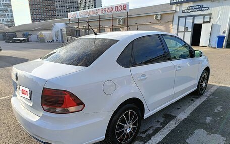 Volkswagen Polo VI (EU Market), 2015 год, 800 000 рублей, 5 фотография
