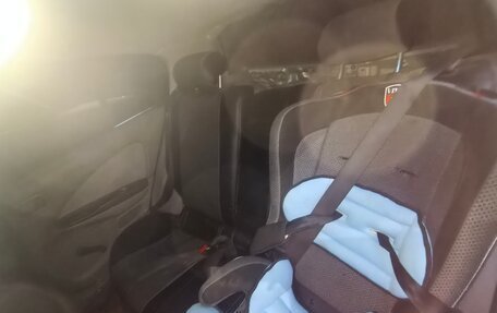 Nissan Almera, 2001 год, 150 000 рублей, 12 фотография
