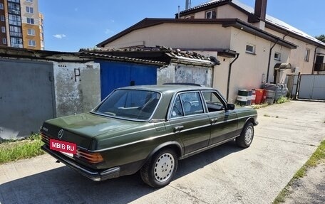 Mercedes-Benz W123, 1979 год, 235 000 рублей, 3 фотография