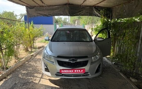 Chevrolet Cruze II, 2013 год, 590 000 рублей, 2 фотография
