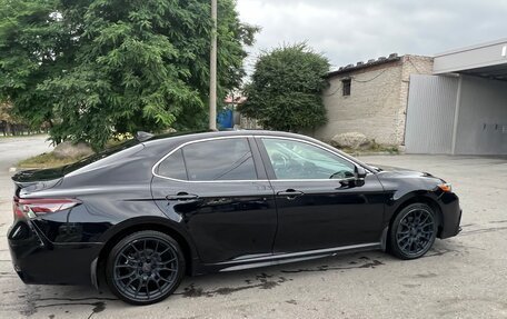 Toyota Camry, 2021 год, 2 850 000 рублей, 6 фотография