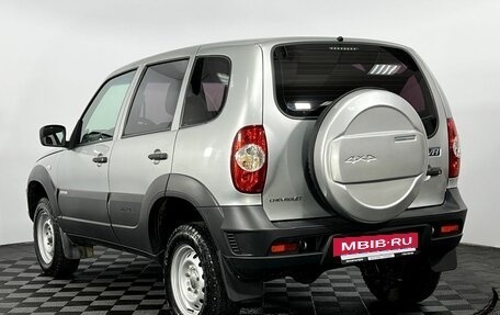 Chevrolet Niva I рестайлинг, 2018 год, 755 000 рублей, 8 фотография