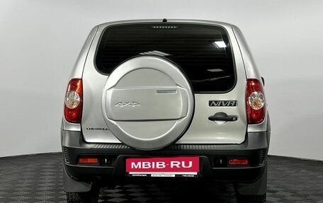 Chevrolet Niva I рестайлинг, 2018 год, 755 000 рублей, 7 фотография