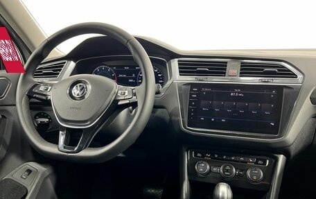 Volkswagen Tiguan II, 2018 год, 2 780 000 рублей, 13 фотография
