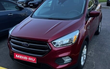 Ford Escape III, 2019 год, 1 175 000 рублей, 1 фотография