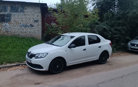 Renault Logan II, 2016 год, 599 000 рублей, 2 фотография