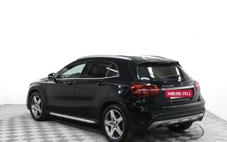 Mercedes-Benz GLA, 2017 год, 2 600 000 рублей, 8 фотография