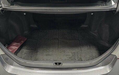Toyota Camry, 2011 год, 980 000 рублей, 8 фотография