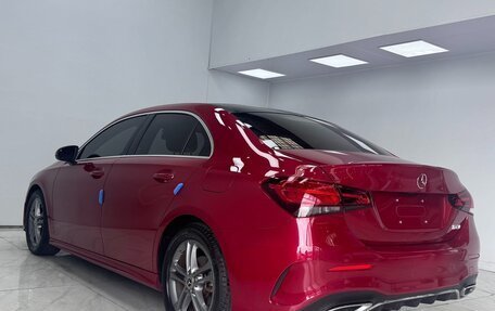 Mercedes-Benz A-Класс, 2022 год, 2 450 000 рублей, 4 фотография