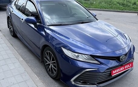 Toyota Camry, 2021 год, 3 999 999 рублей, 3 фотография