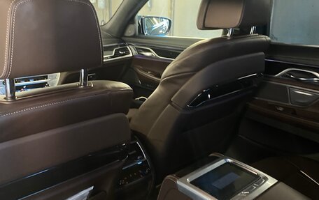 BMW 7 серия, 2016 год, 3 620 000 рублей, 12 фотография