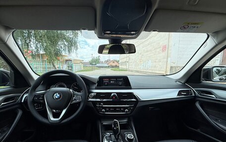 BMW 5 серия, 2018 год, 2 140 000 рублей, 10 фотография