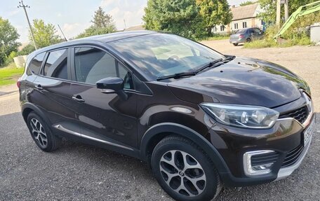 Renault Kaptur I рестайлинг, 2017 год, 1 550 000 рублей, 4 фотография