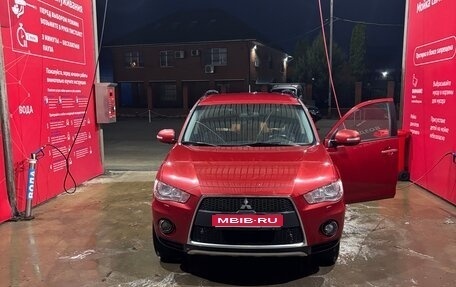 Mitsubishi Outlander III рестайлинг 3, 2011 год, 1 200 000 рублей, 1 фотография