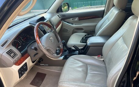 Toyota Land Cruiser Prado 120 рестайлинг, 2006 год, 2 300 000 рублей, 15 фотография
