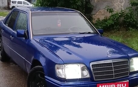Mercedes-Benz E-Класс, 1994 год, 180 000 рублей, 8 фотография