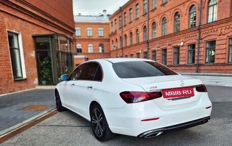 Mercedes-Benz E-Класс, 2021 год, 4 250 000 рублей, 6 фотография