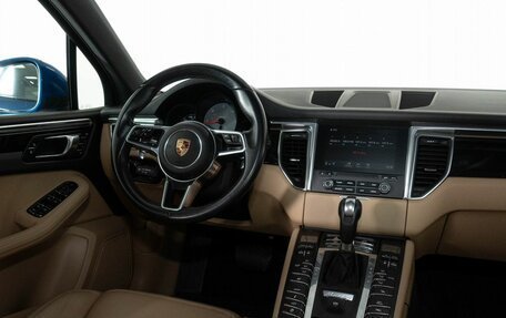 Porsche Macan I рестайлинг, 2017 год, 3 697 700 рублей, 14 фотография