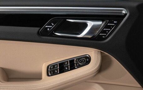 Porsche Macan I рестайлинг, 2017 год, 3 697 700 рублей, 22 фотография