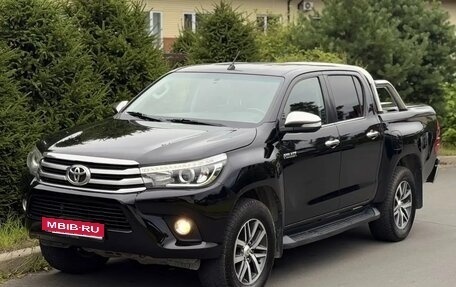 Toyota Hilux VIII, 2015 год, 2 850 000 рублей, 1 фотография