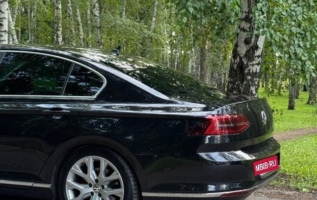Volkswagen Passat B8 рестайлинг, 2017 год, 1 690 000 рублей, 4 фотография